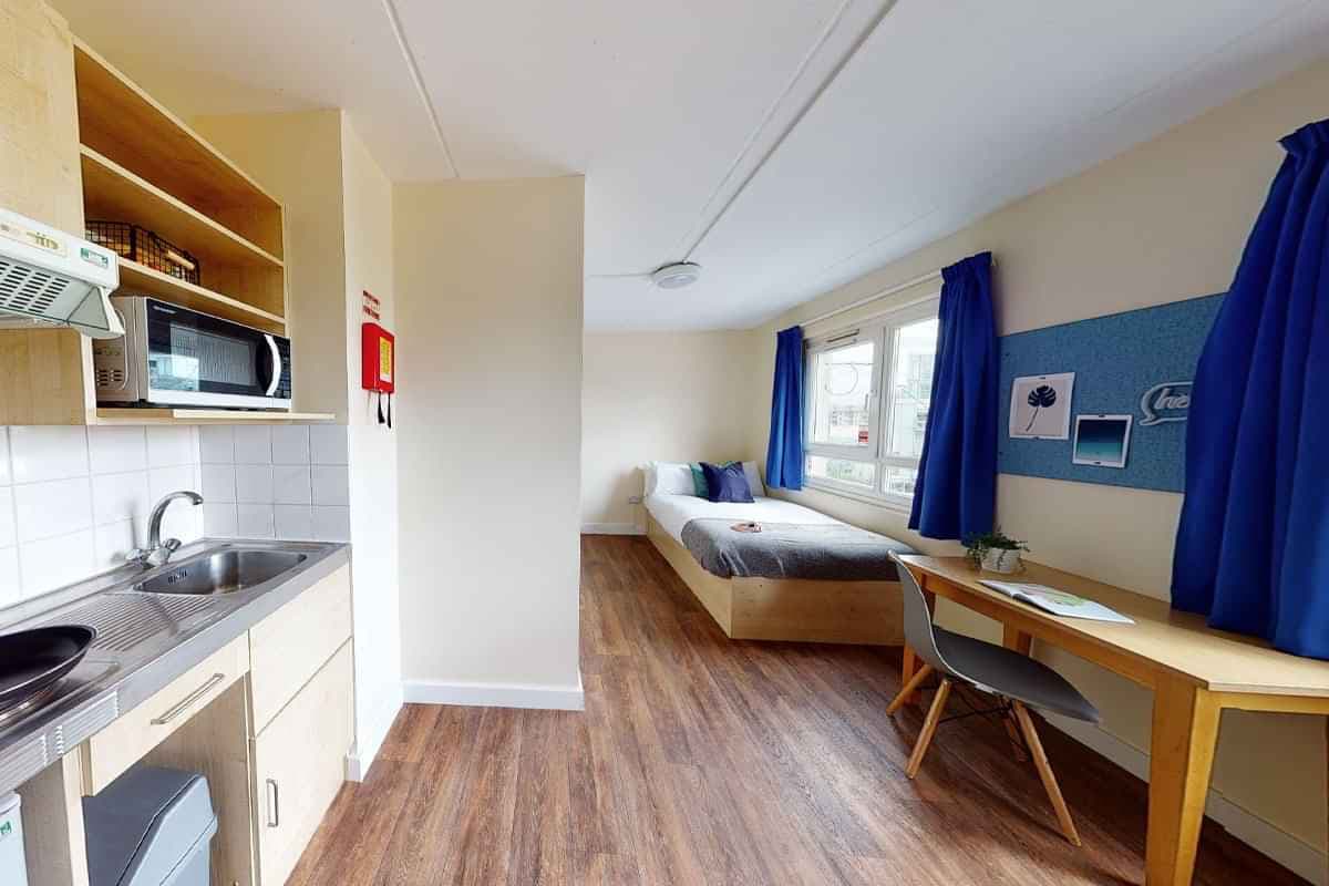 GRN - Gold Studio - Image 3