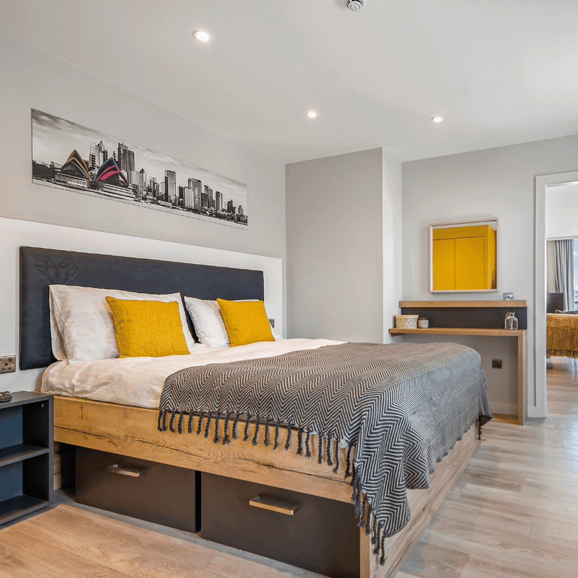 Penthouse Apartment - Image 1