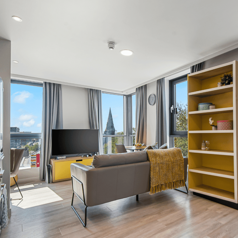 Penthouse Apartment - Image 3