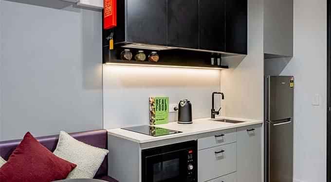 Cosy 2 Bed Apartment - Image 3