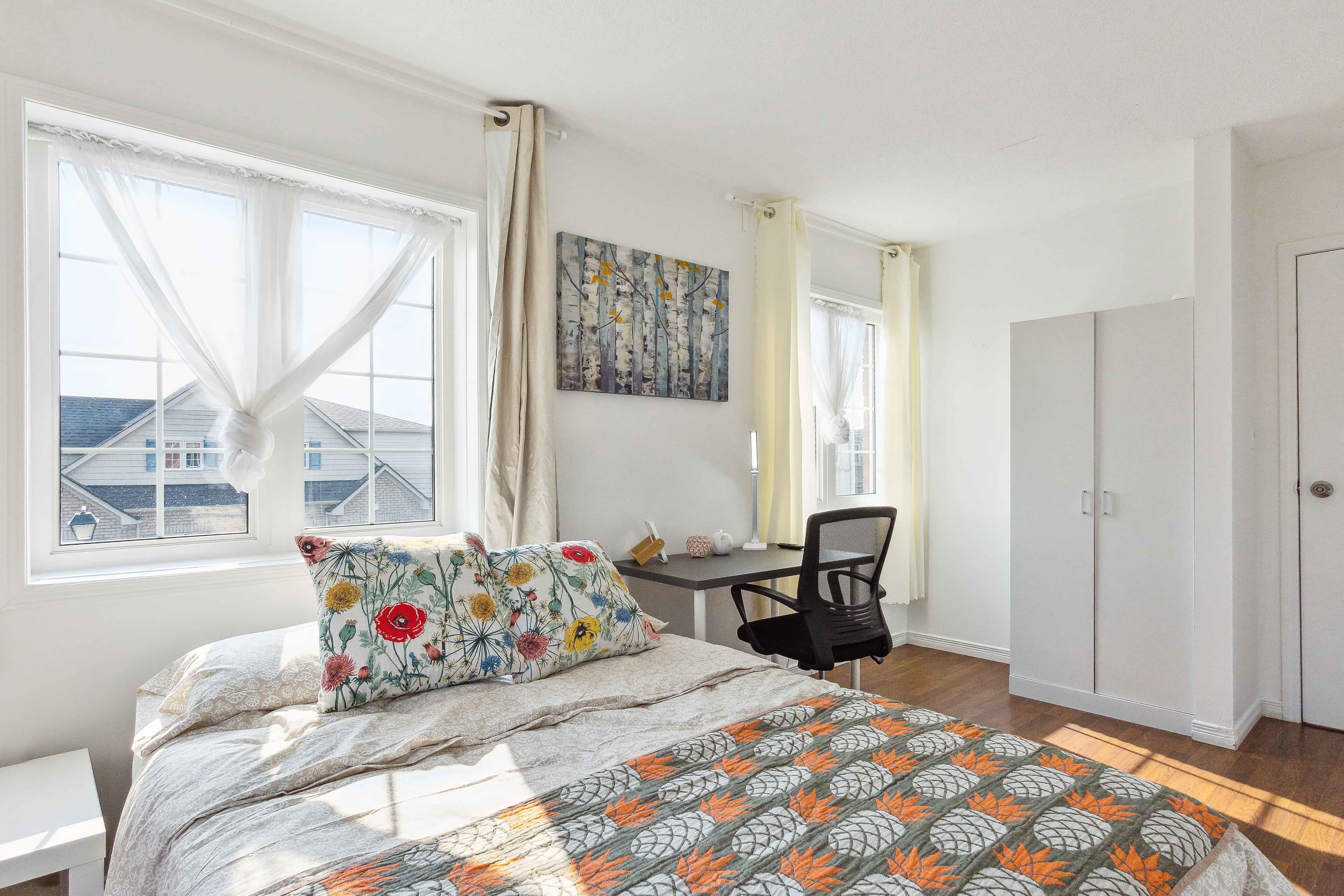 Shared Room Ensuite (1 Bed 1 Bath) - Image 5