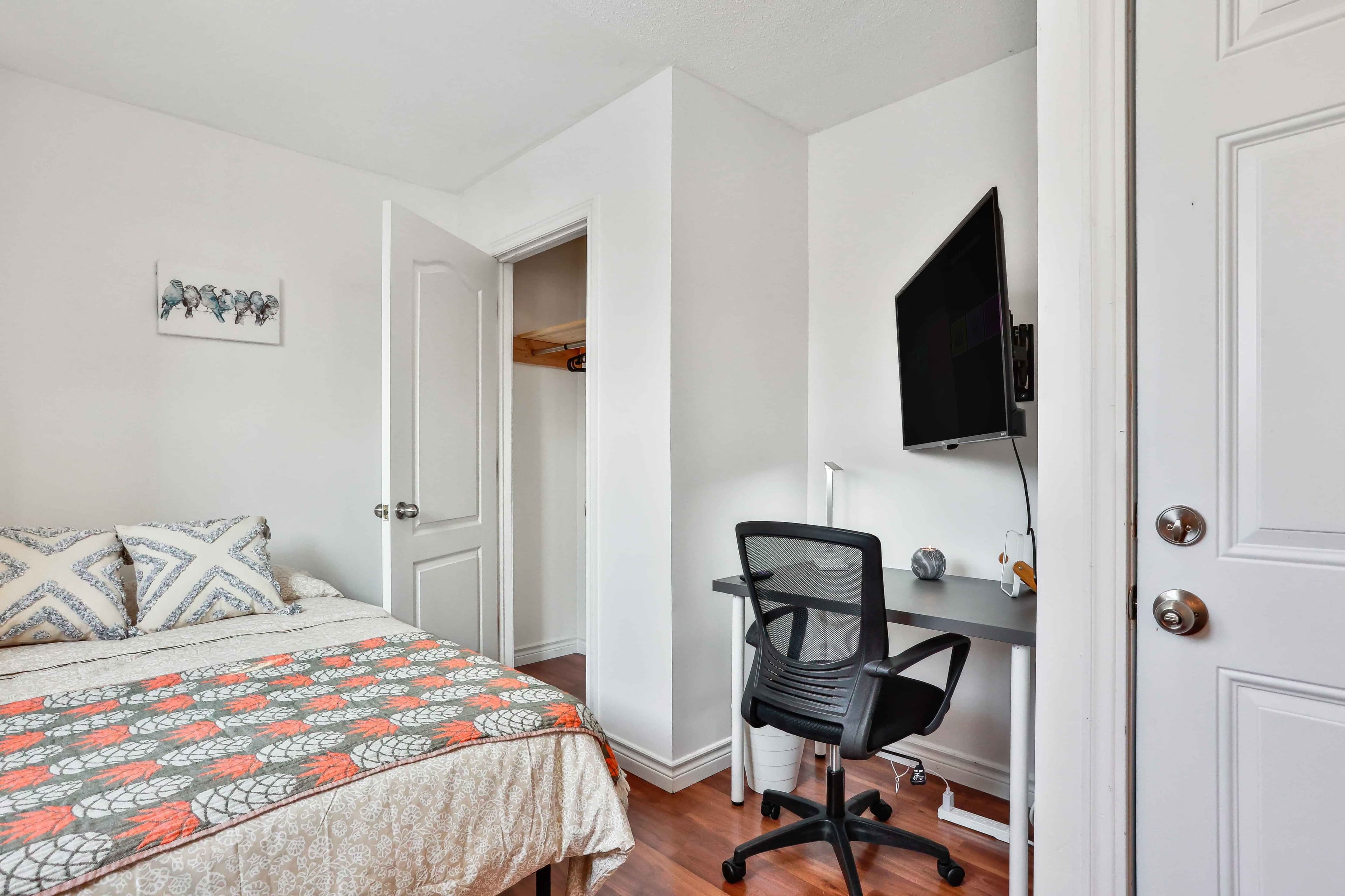 Shared Room Ensuite (1 Bed 1 Bath) - Image 2