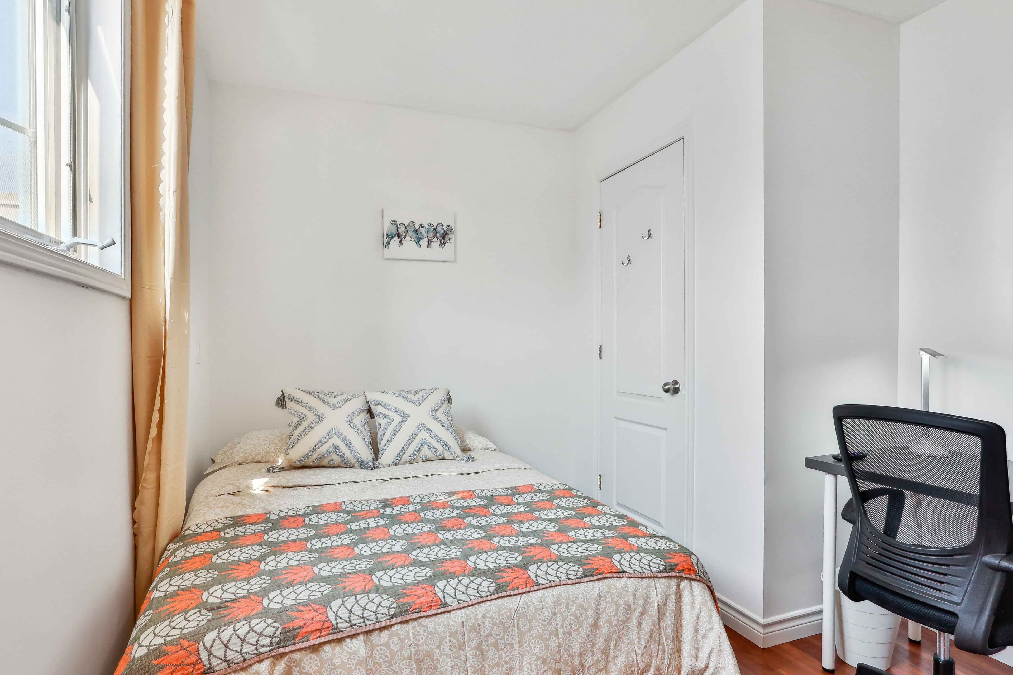 Shared Room Ensuite (1 Bed 1 Bath) - Image 7