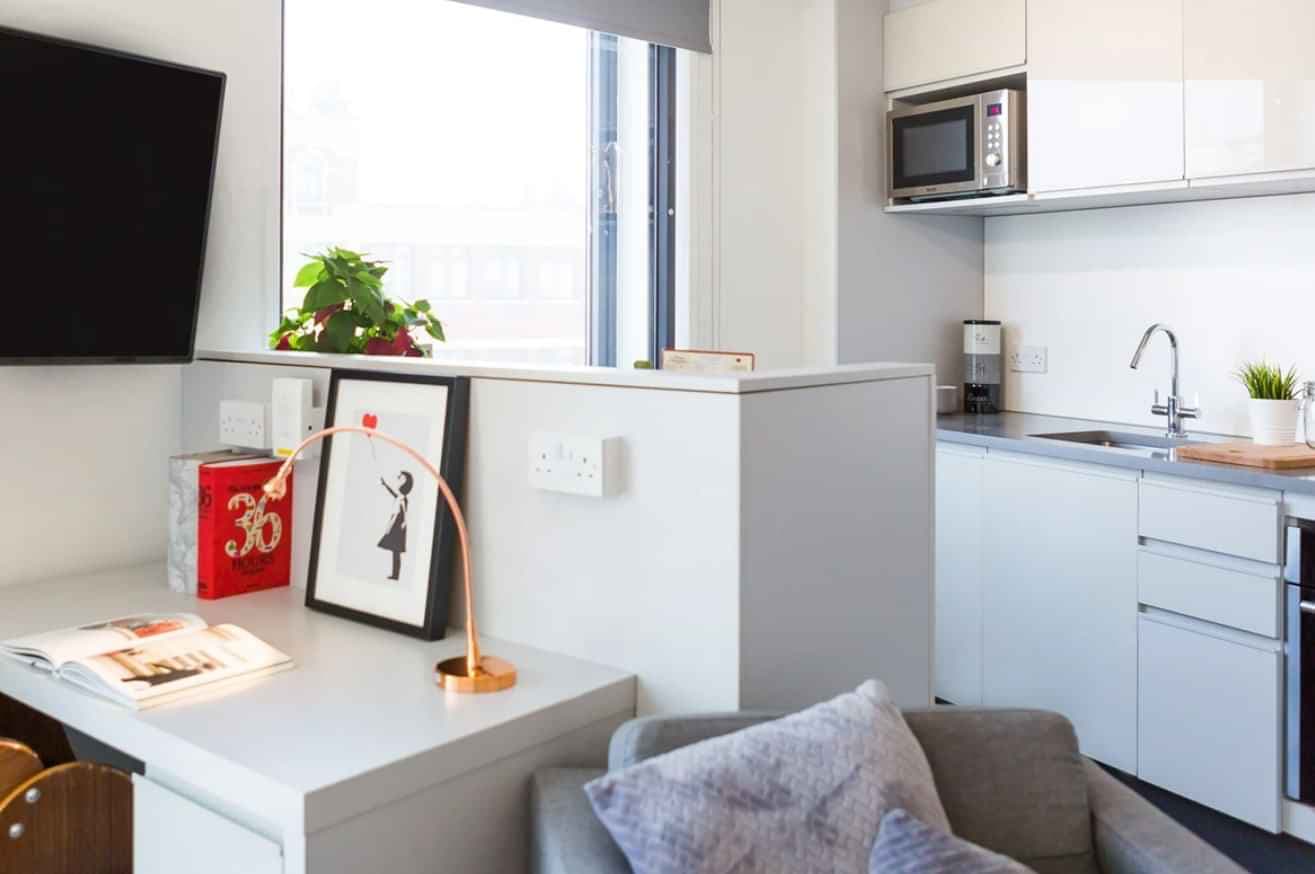 Bronze Studio Lower Level - Image 3