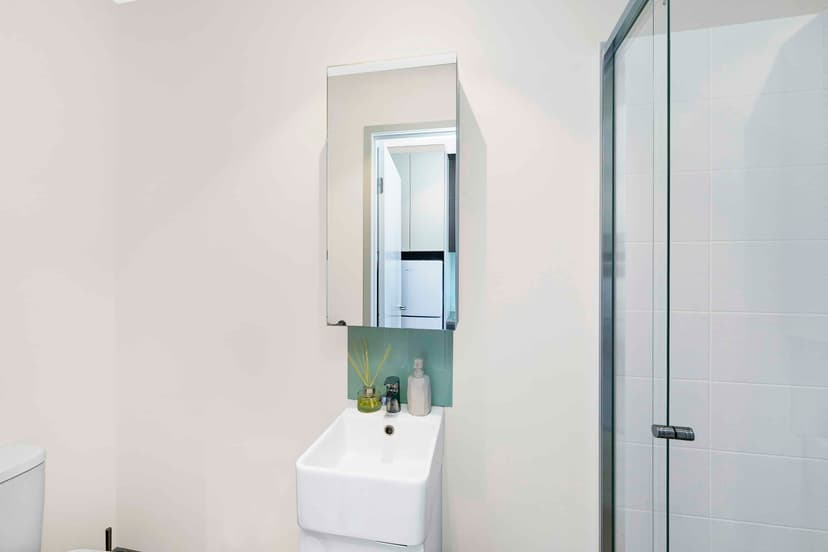 Studio, King Single Bed, Views - Image 4