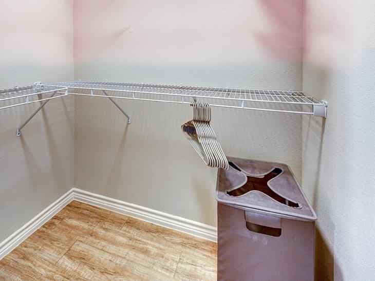 4 Bed 4.5 Bath - Image 3