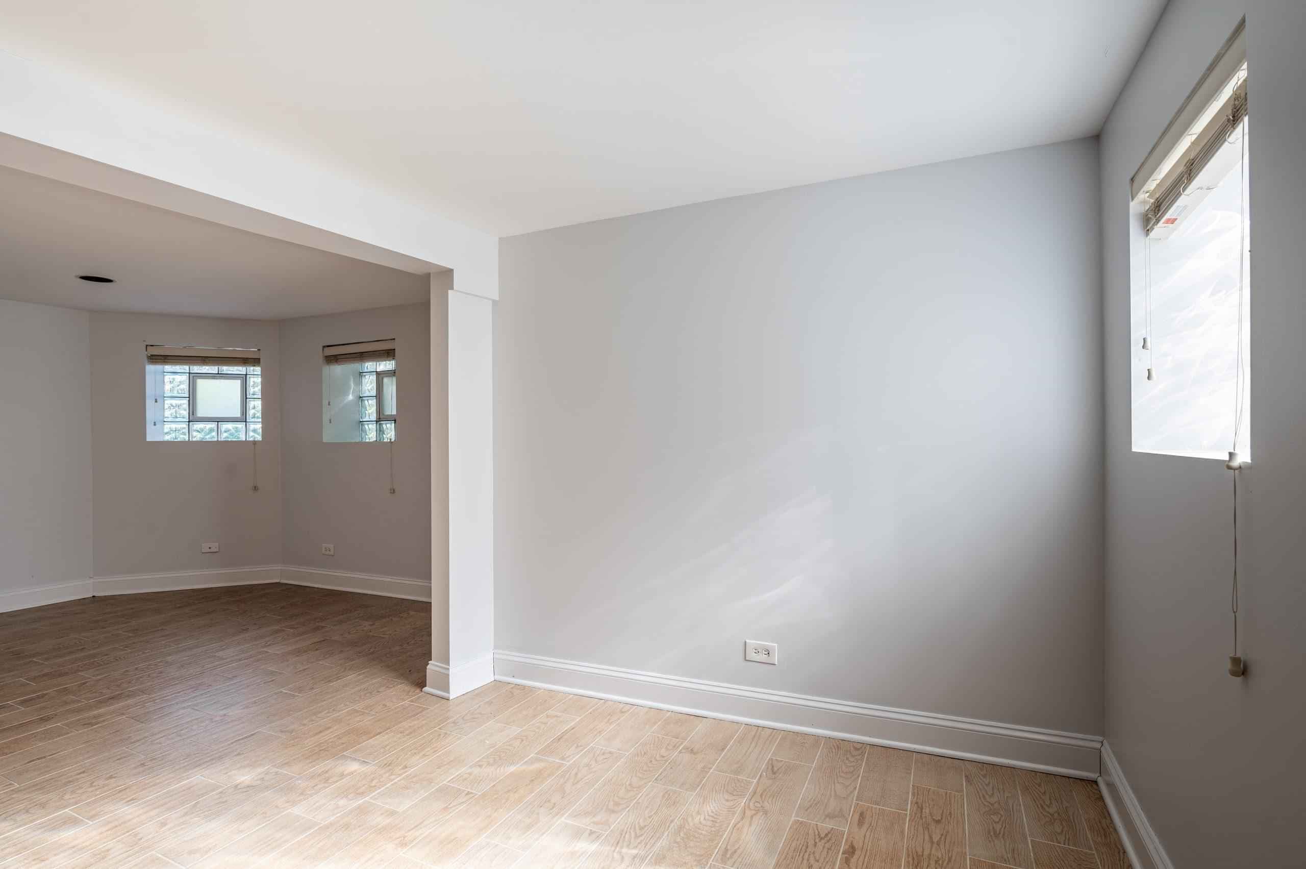 #1568C : Logan Square - Image 20