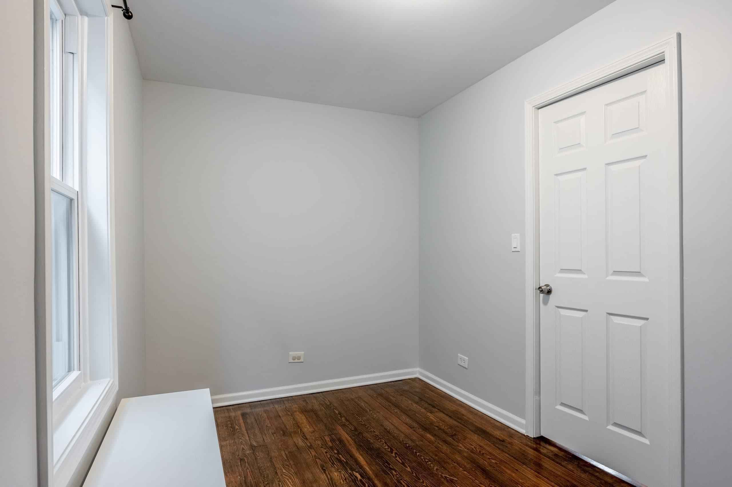 #1629C : Logan Square - Image 5