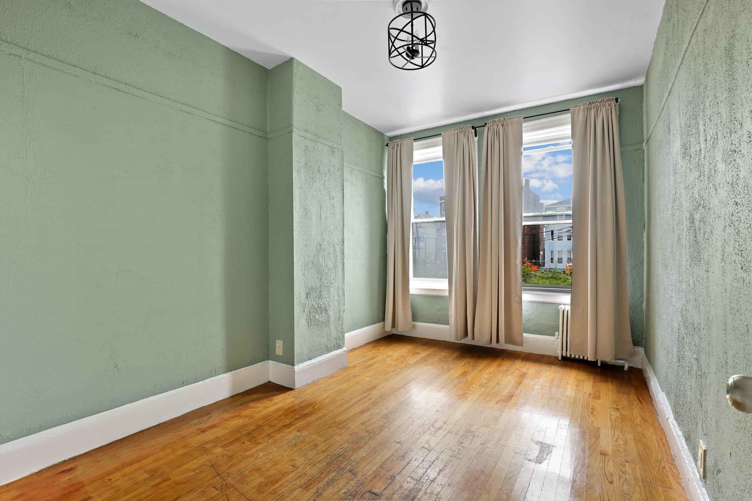 #1232D : Allston - Image 3