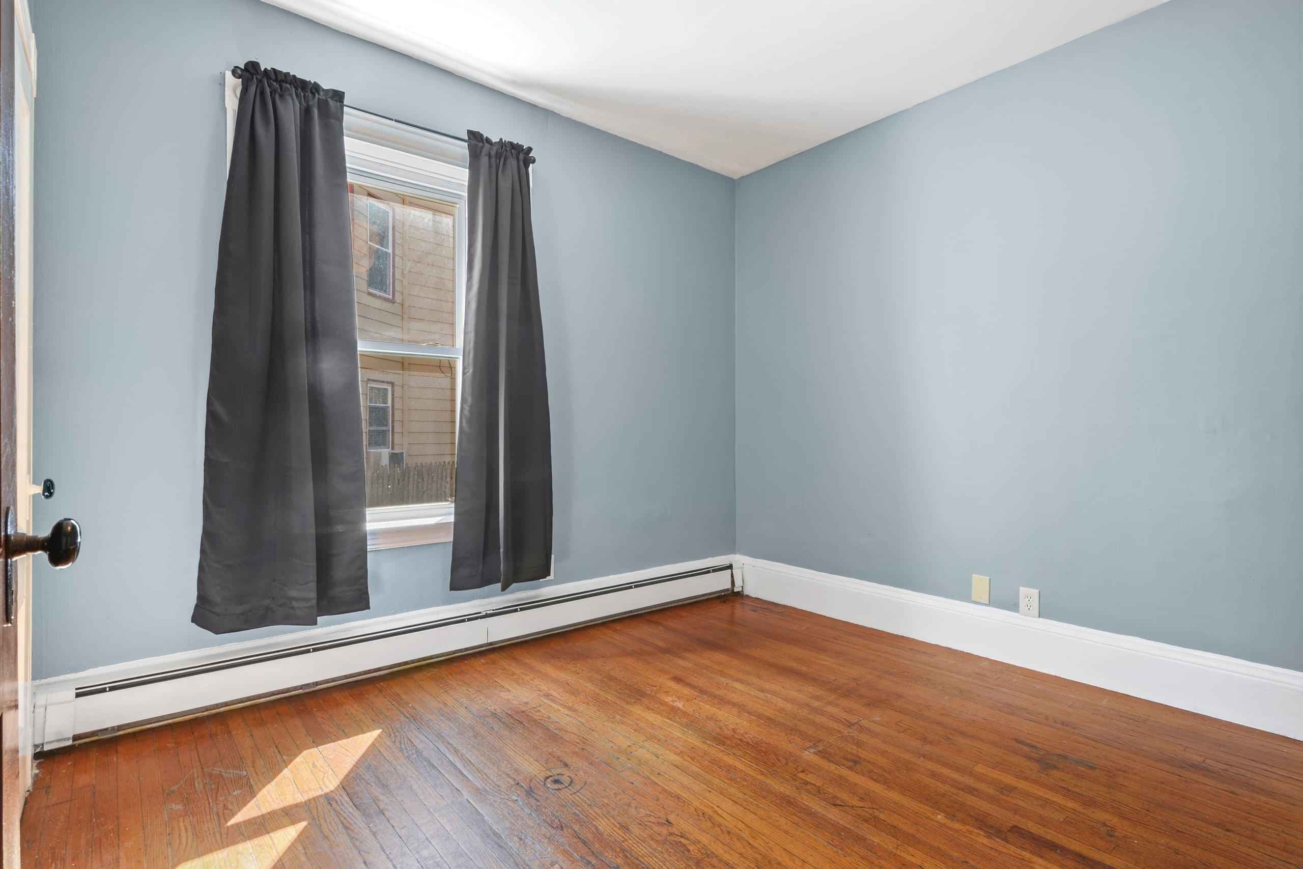 #421D : Allston - Image 19