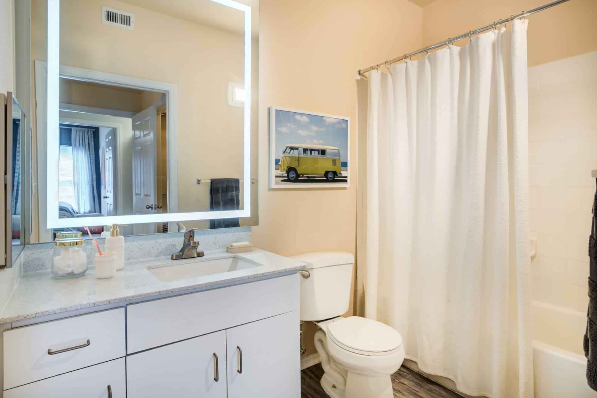 Private Room - Premium (4 Bed - 4 Bath) - Image 6