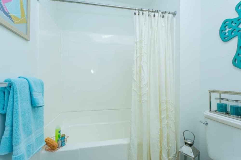 Private Room - Henderson Platinum - Image 9