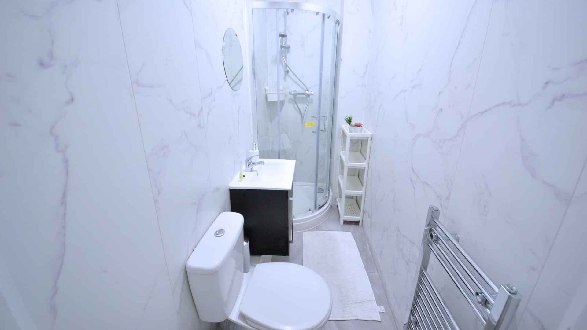 Double Room - Image 5