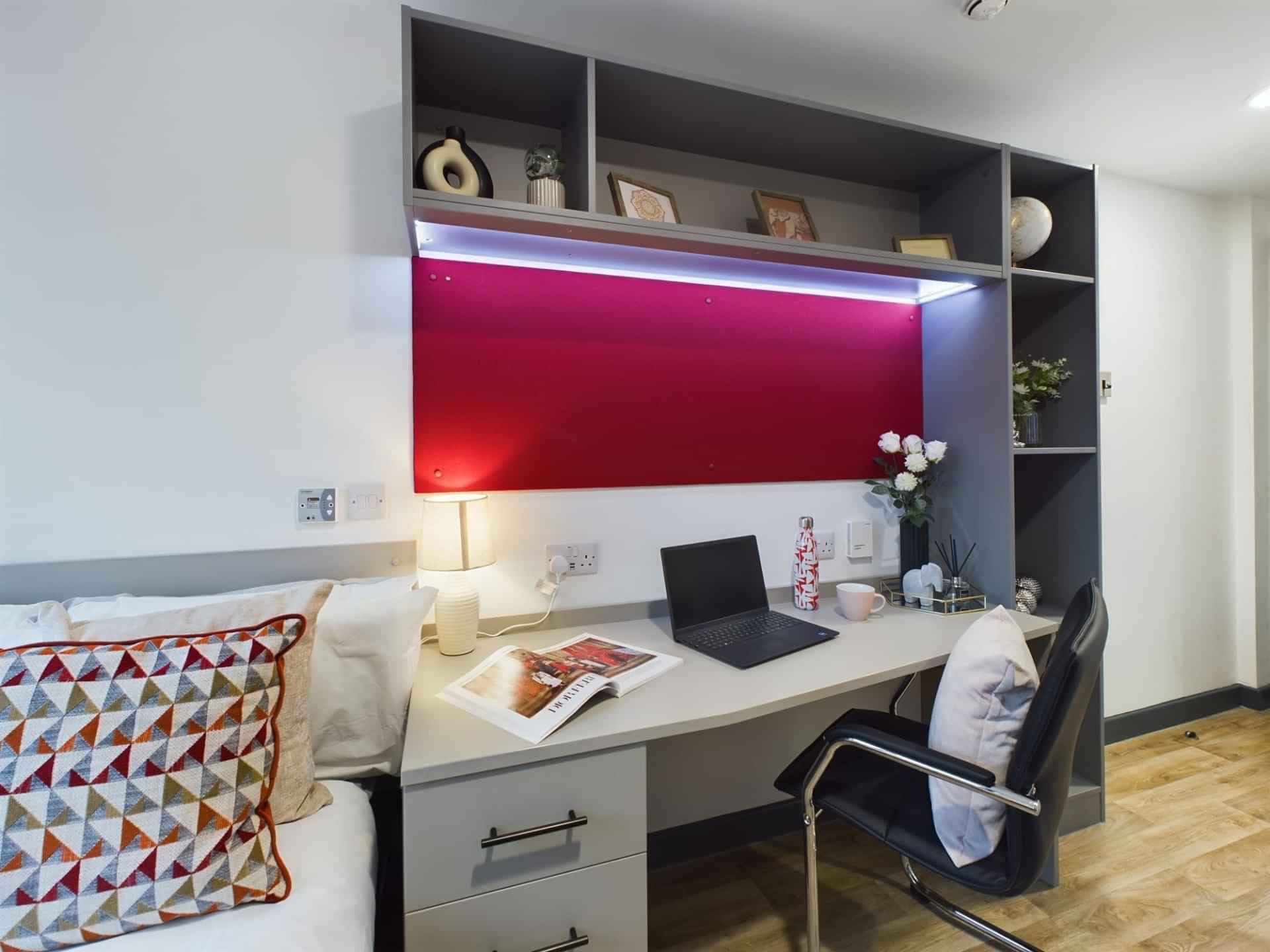  Bronze Ensuite - Image 5