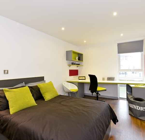 Ensuite Gold - Image 4