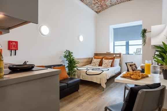 Silver Studio - Image 1