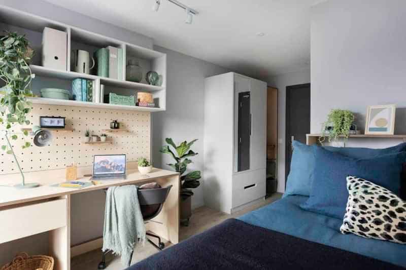 5-Bed Essential En-suite