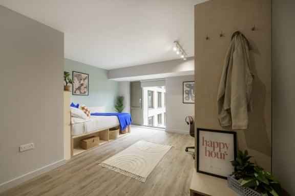 5 Bed Premium Ensuite - Image 3