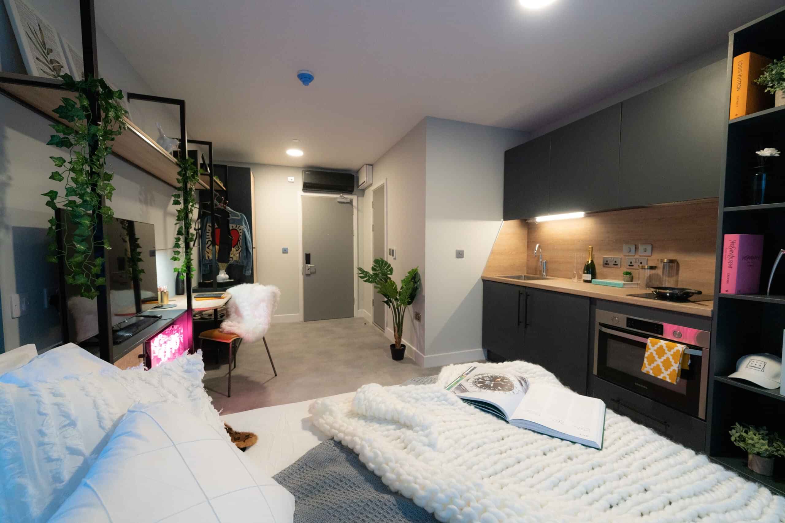 Classic Studio (Ground Floor) - Image 2