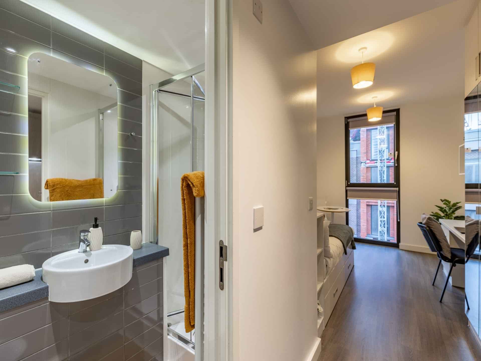 Premium Plus Studio - Image 5