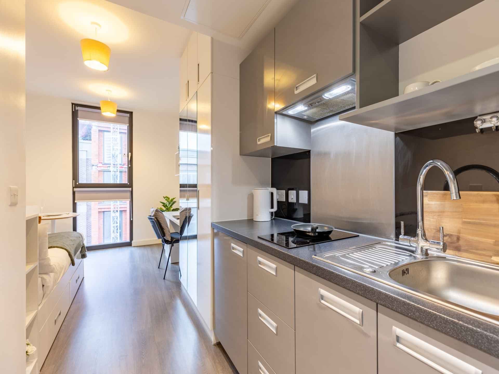 Premium Plus Studio - Image 6