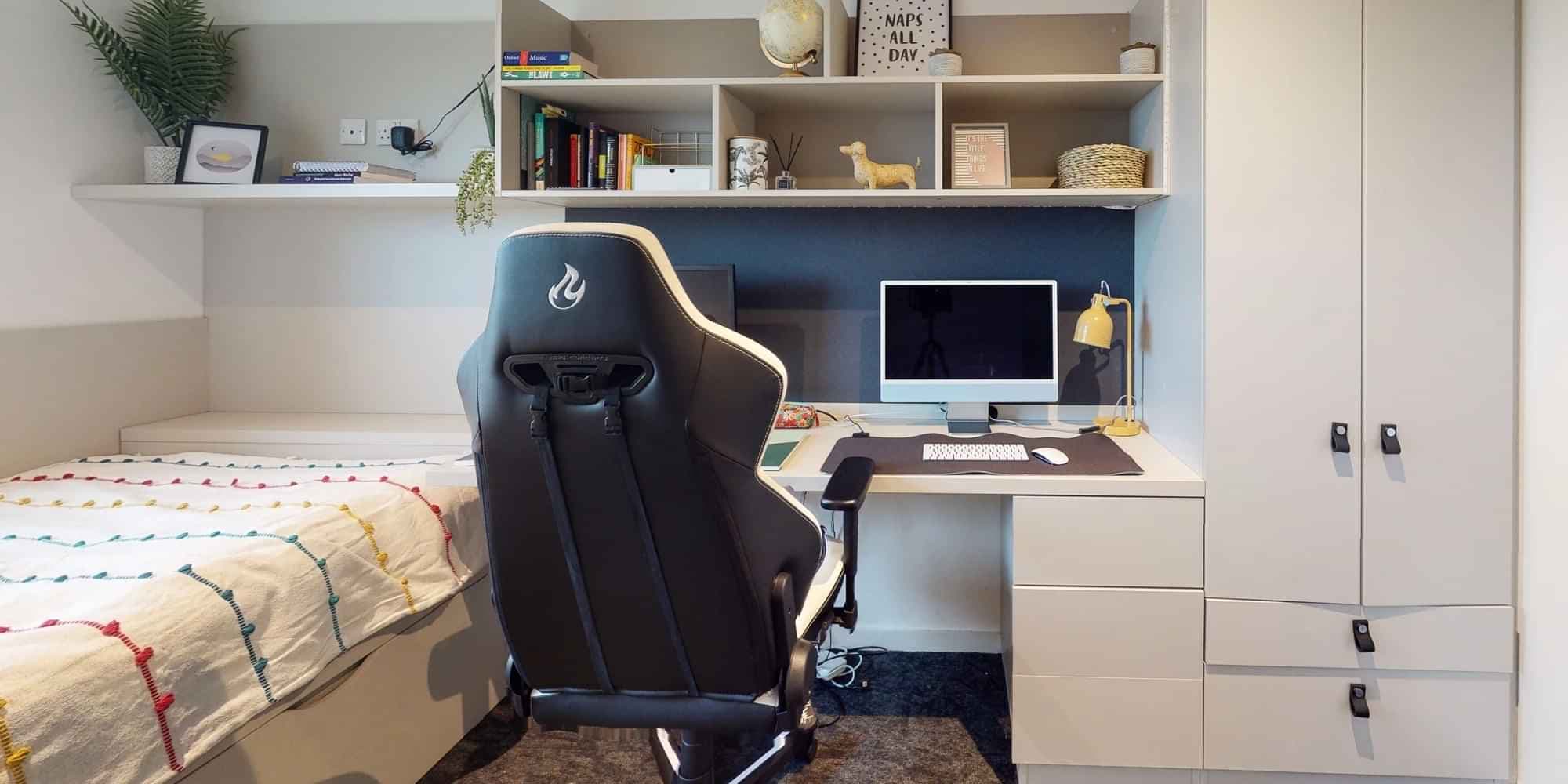 Bronze Ensuite Mid - Image 5