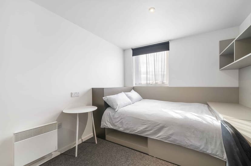  Gold Ensuite Lower - Image 25