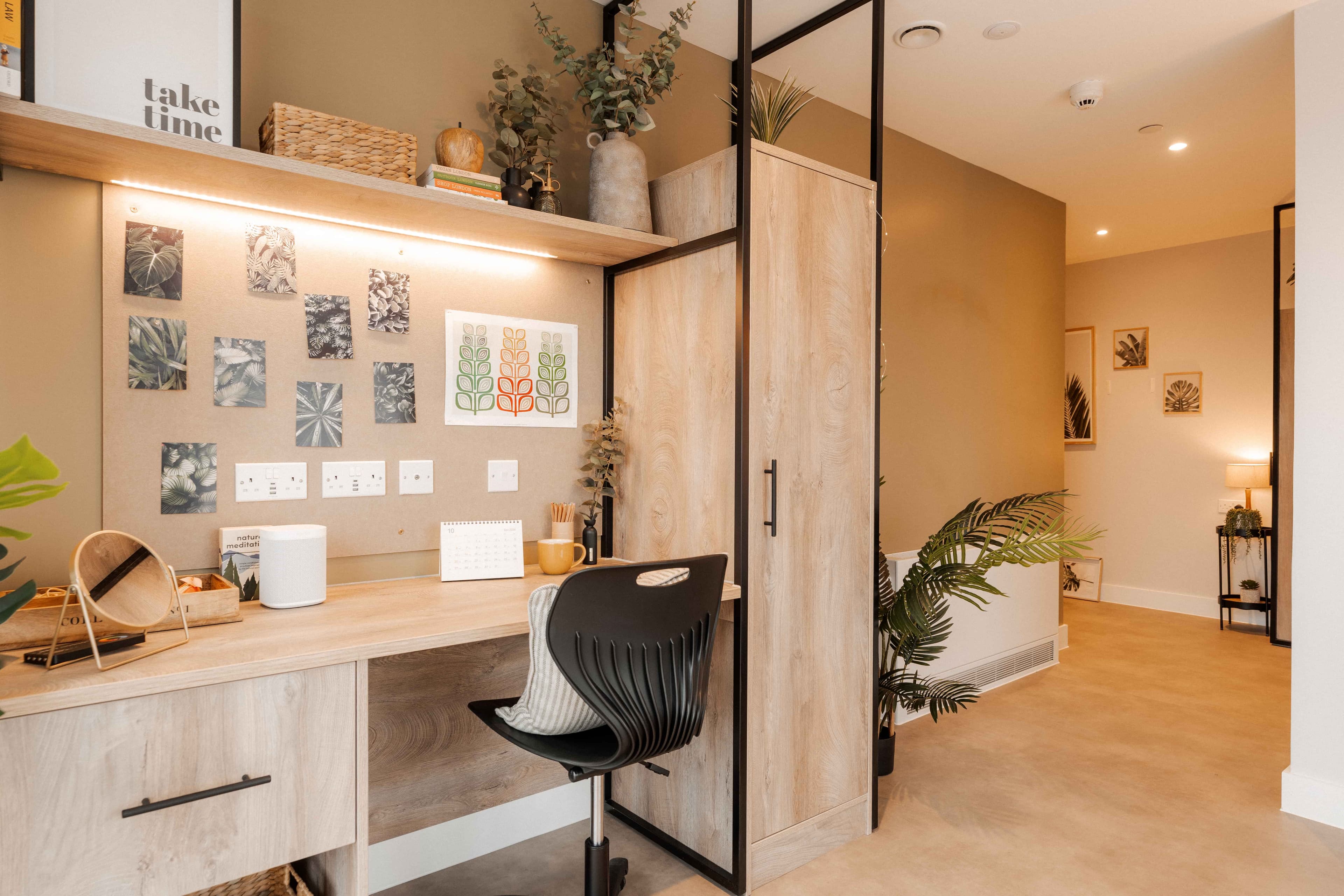 Superior Ensuite - Image 13