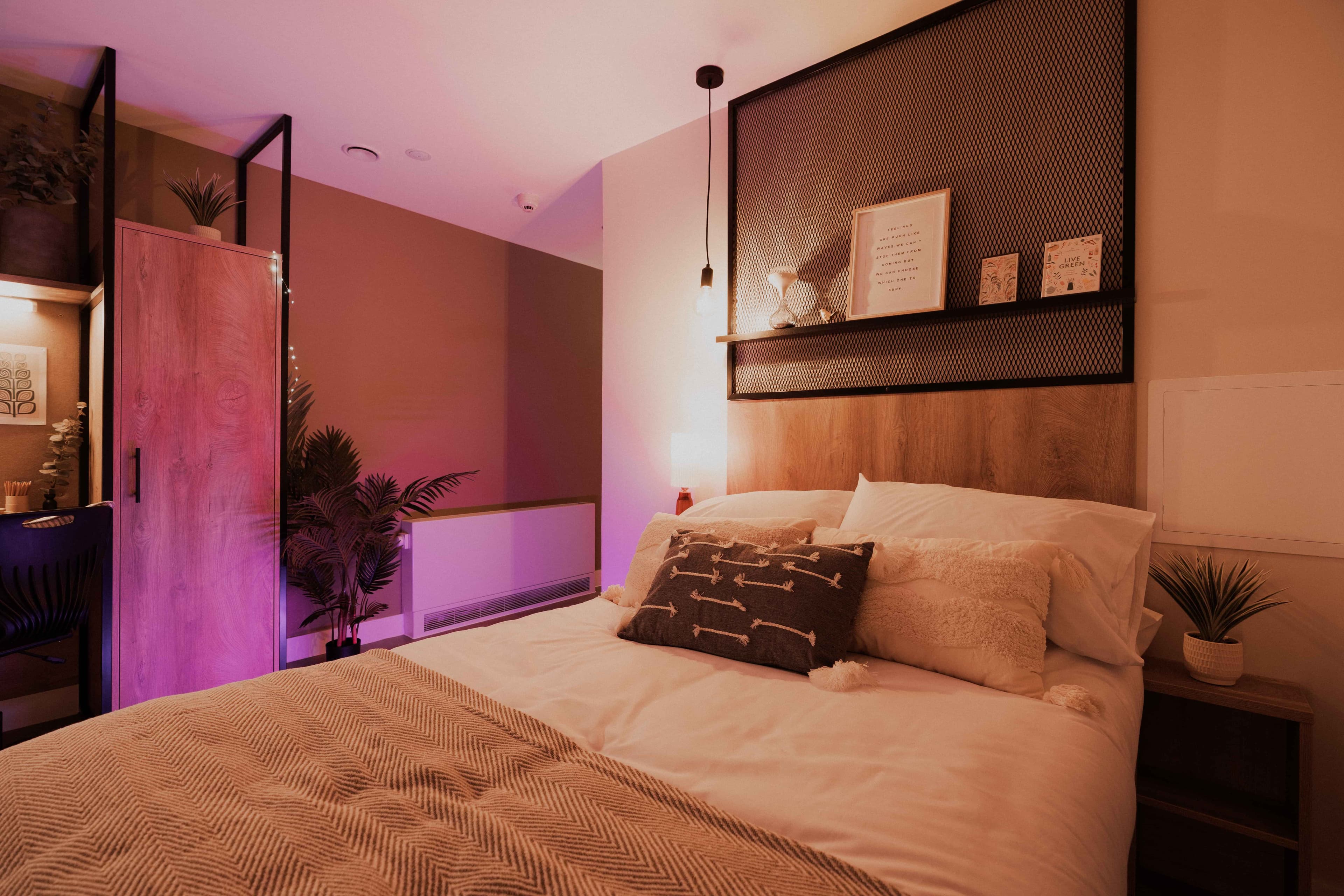 Superior Ensuite - Image 10