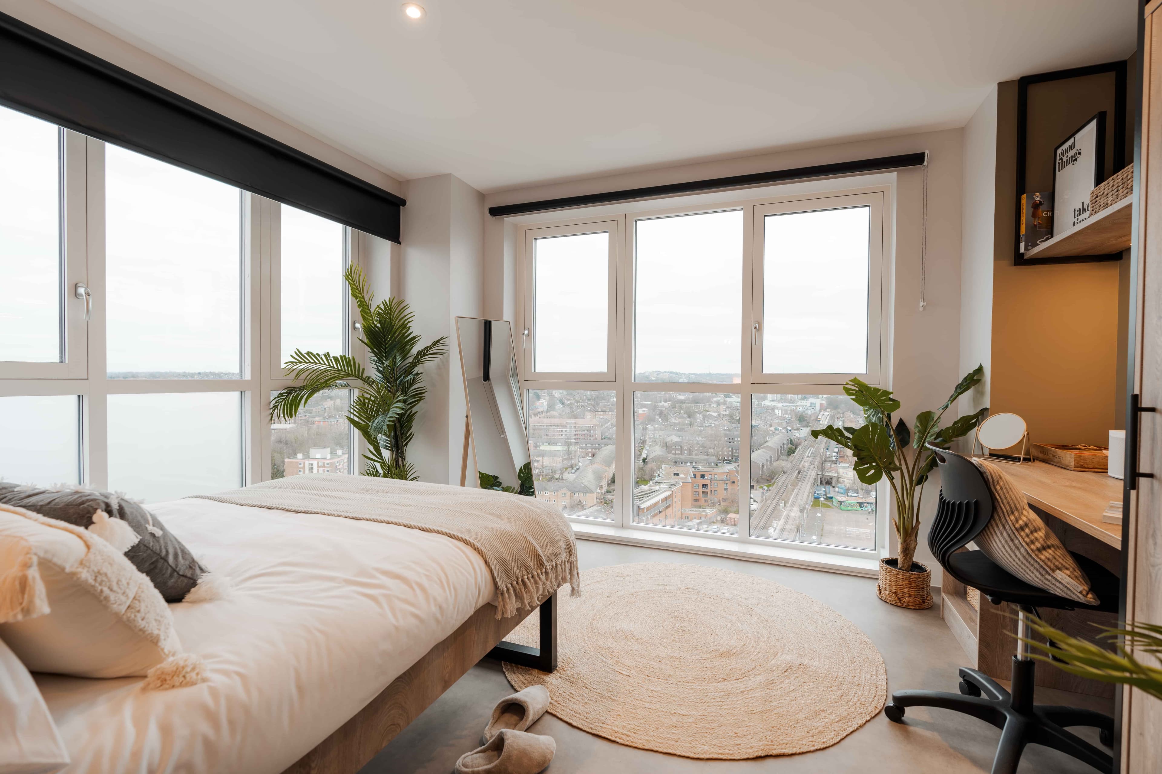 Superior Ensuite - Image 15