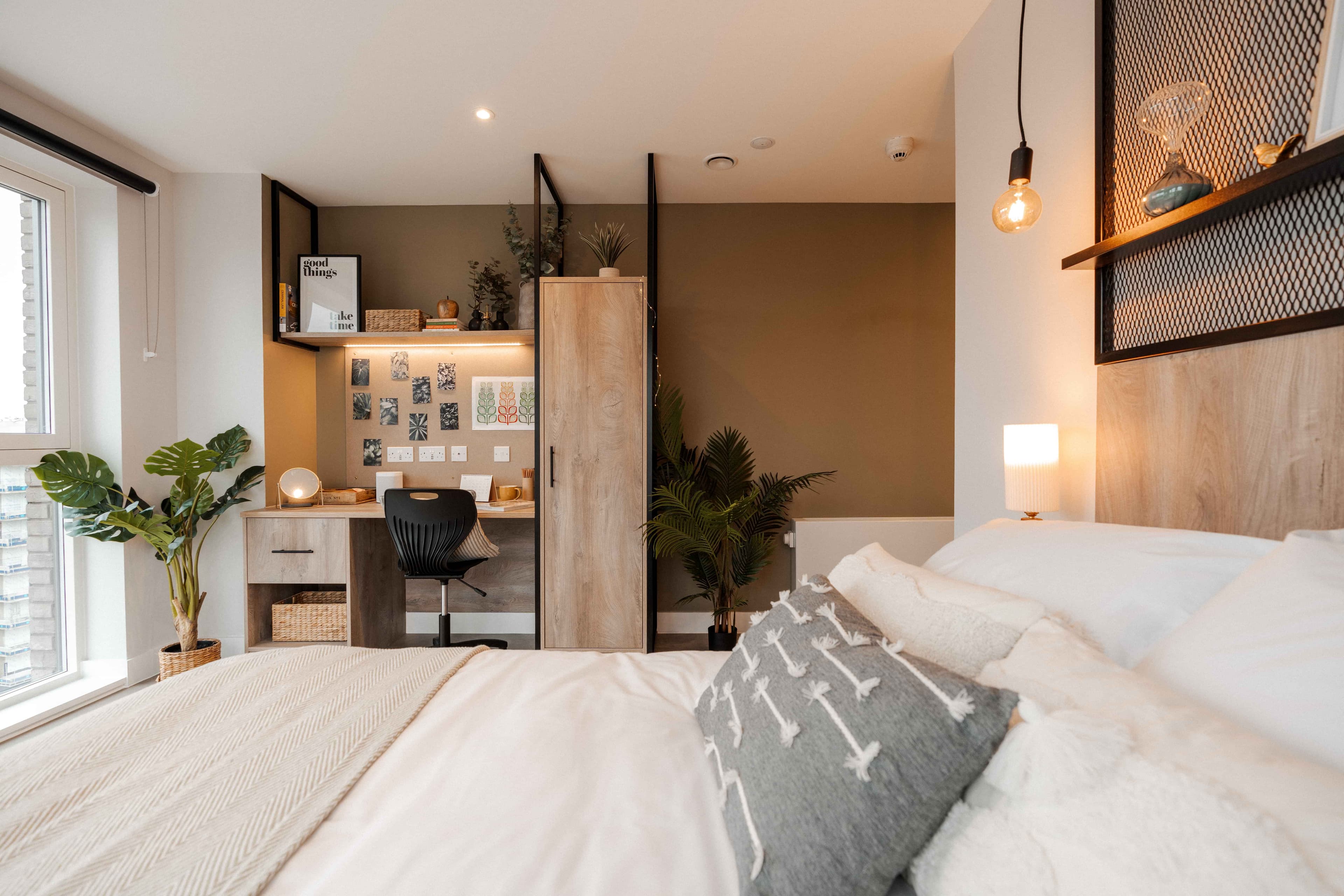 Superior Ensuite - Image 12