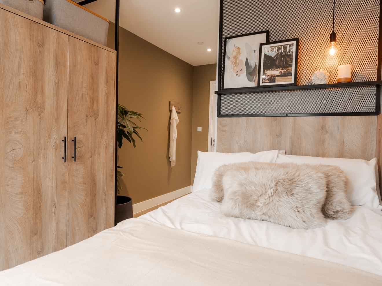 Prestige Ensuite - Image 5