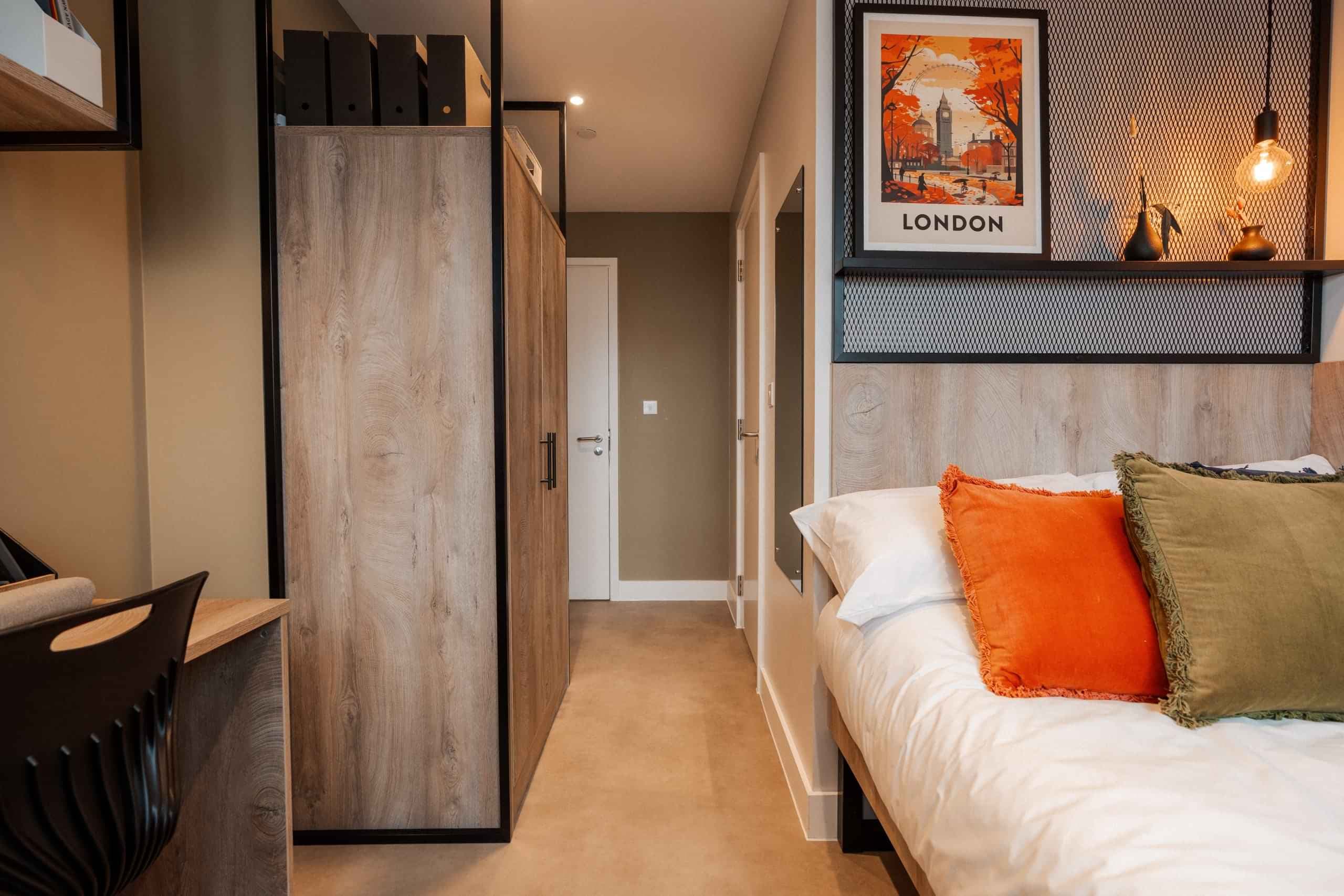 Ultimate Ensuite - Image 1