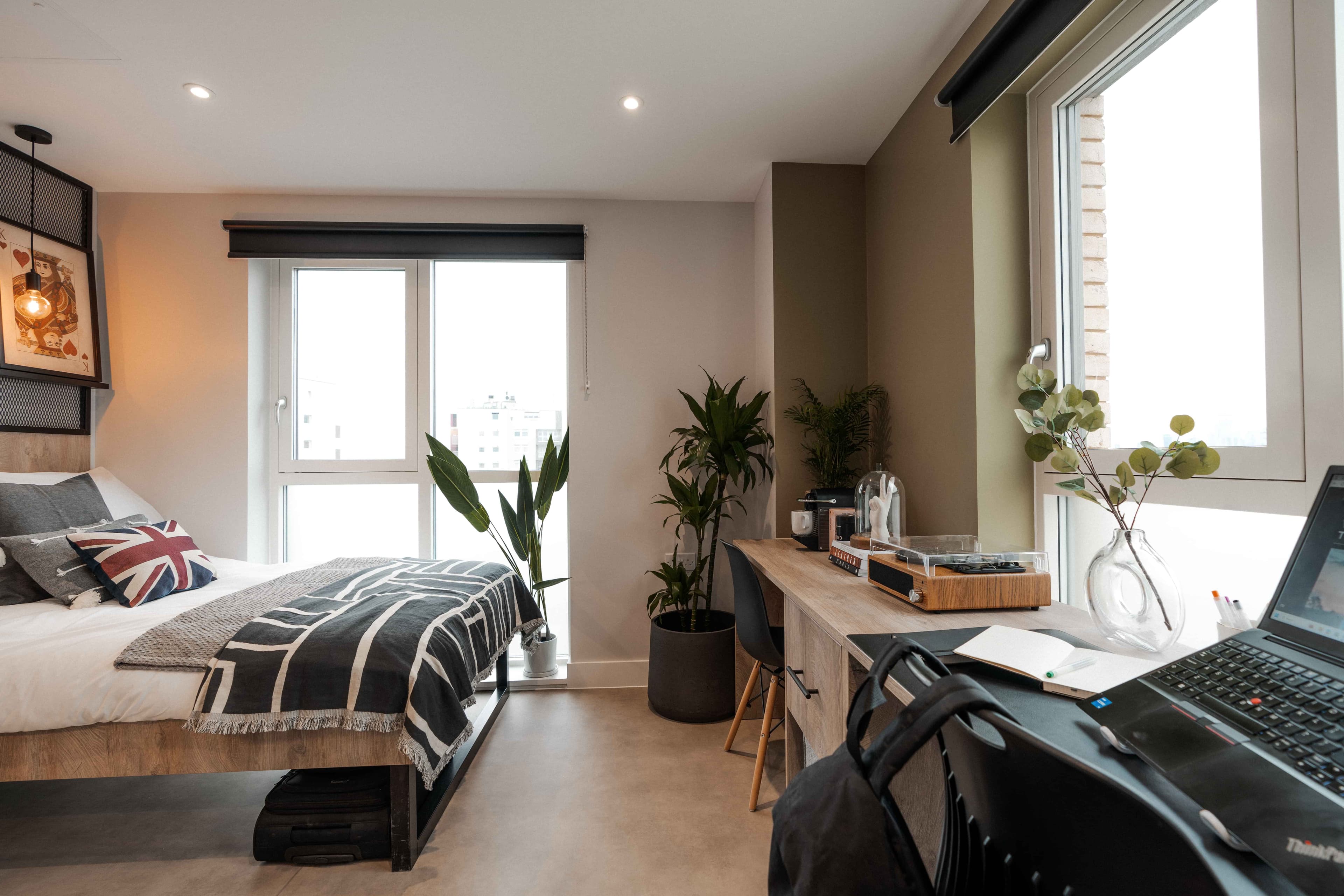 Ultimate Studio - Image 12