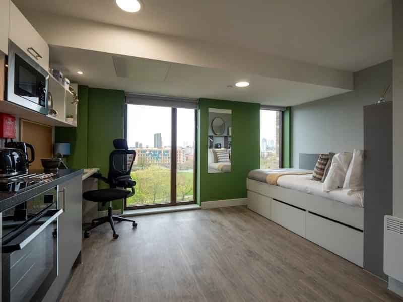 Gold Plus Studio - Image 1