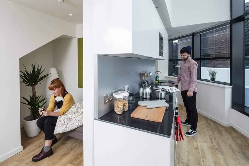 Penthouse Studio 1 - Image 8