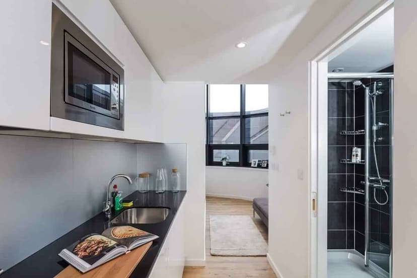 Penthouse Studio 1 - Image 4