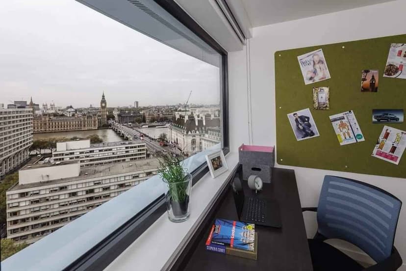 Ensuite Bedroom - 10 People - Image 5