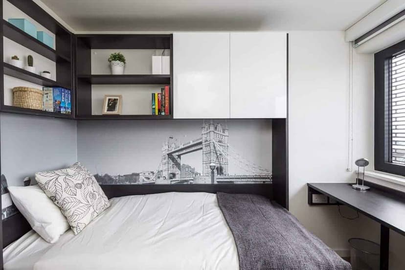 Ensuite Bedroom - 10 People - Image 1