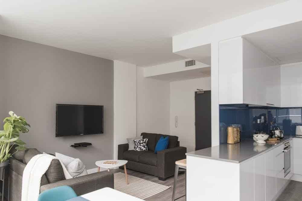 Private Ensuite Room - Image 3