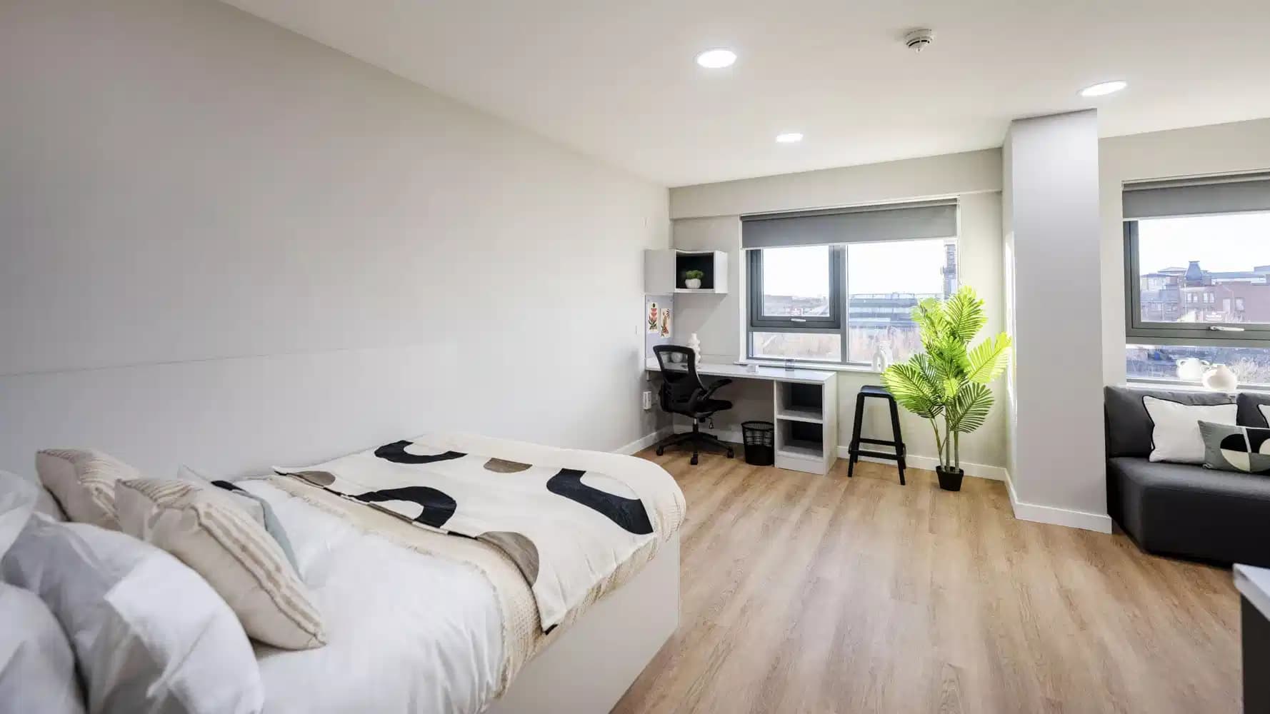 Superior Studio - Image 2