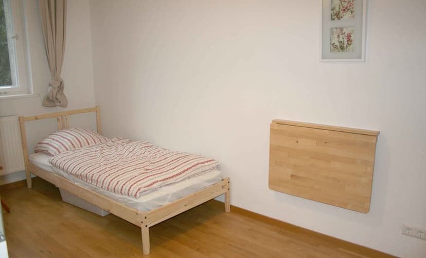 Private Room (10 Sqm) - Image 1