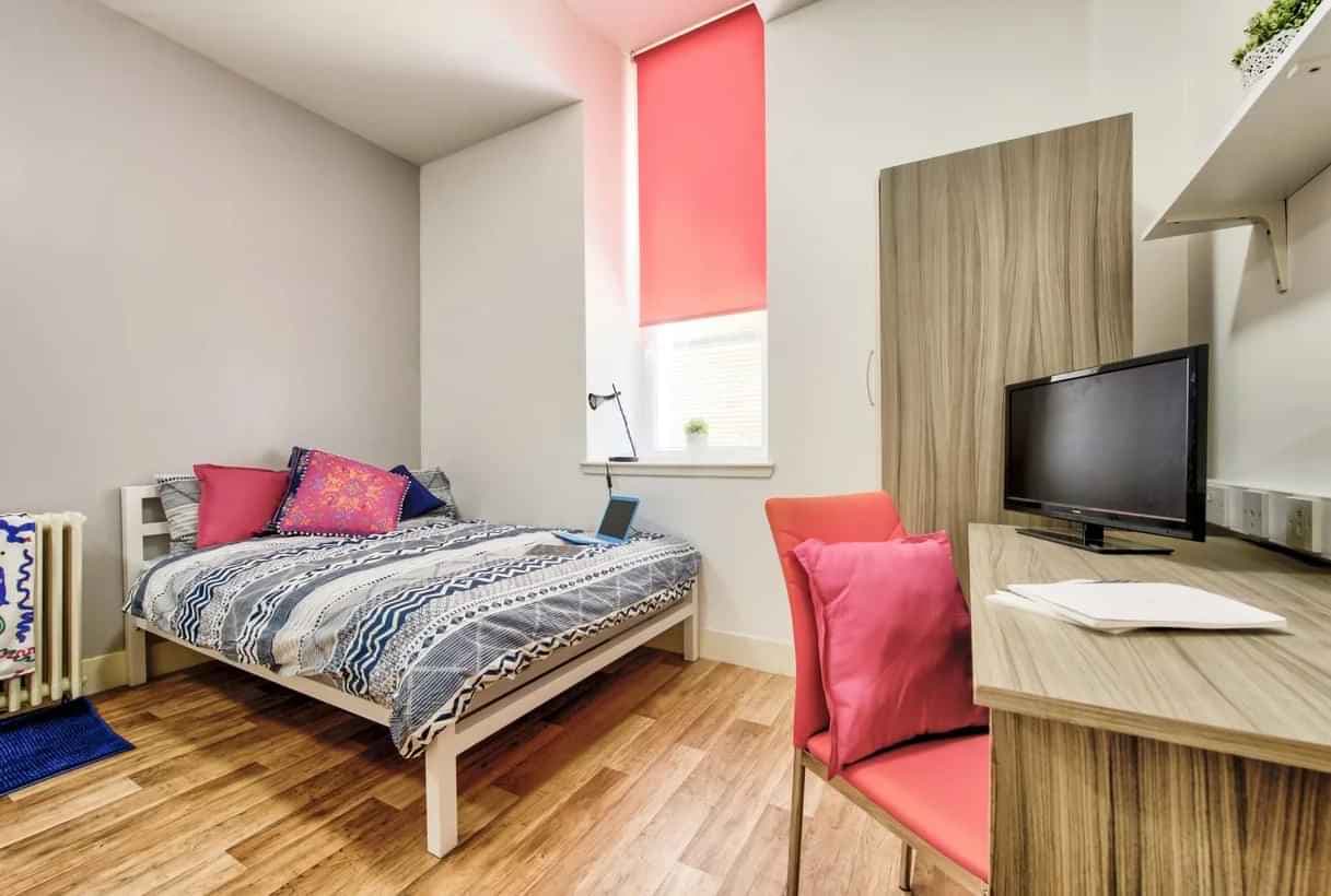 Premium Studio - Image 4