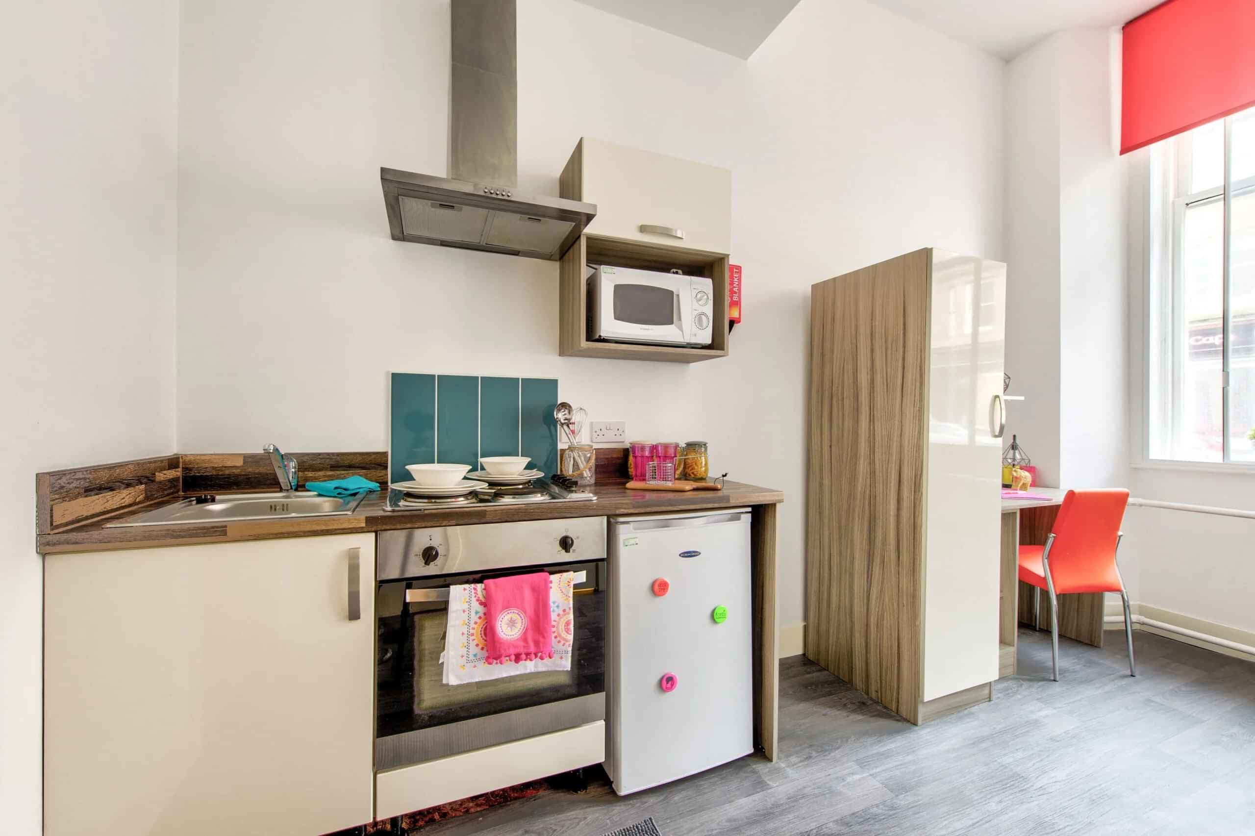 Deluxe Studio - Image 4