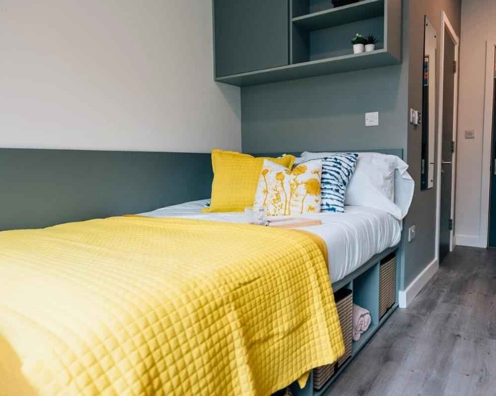 Classic Plus En-suite - Image 1