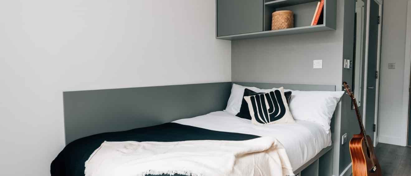 Premium Plus En-suite - Image 1