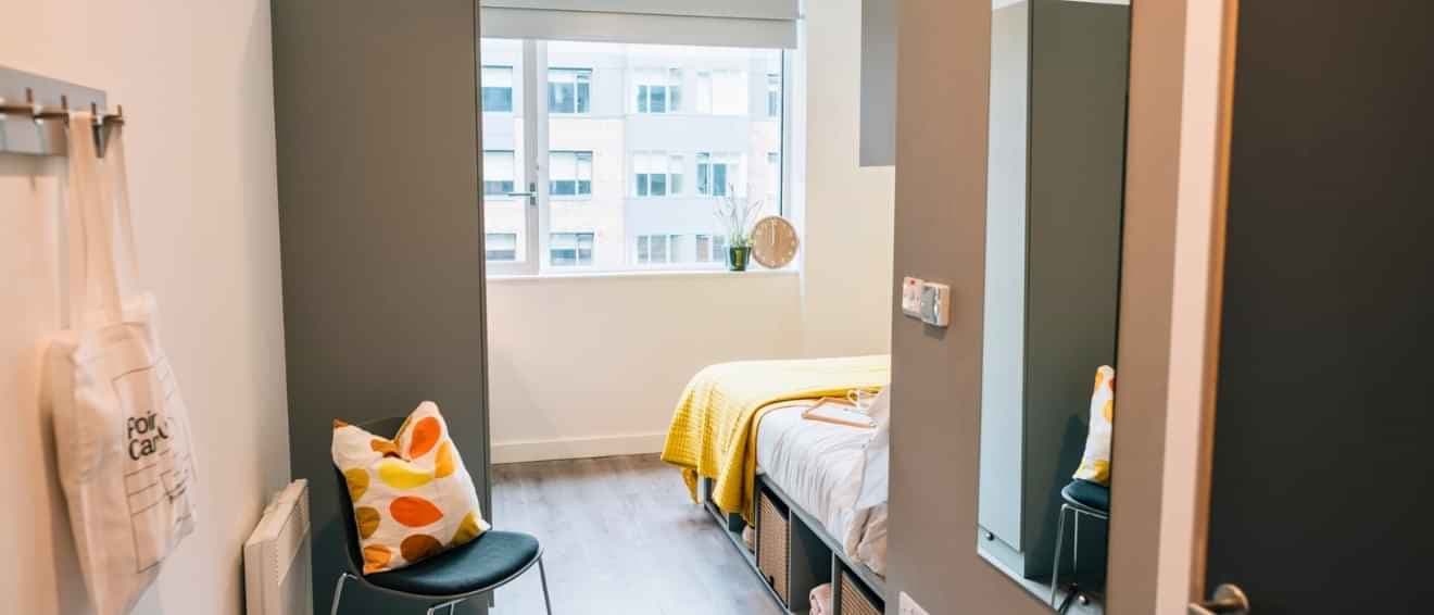 Deluxe En-suite - Image 3