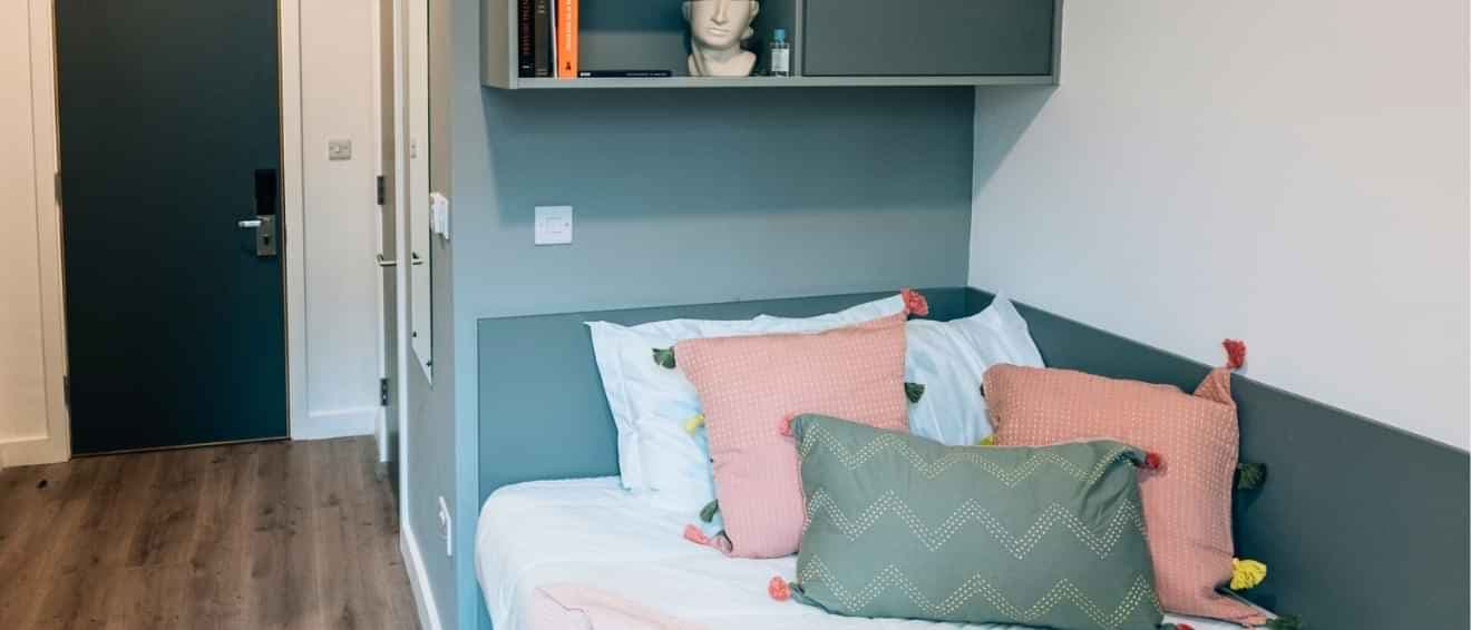 Superior Plus En-suite - Image 8