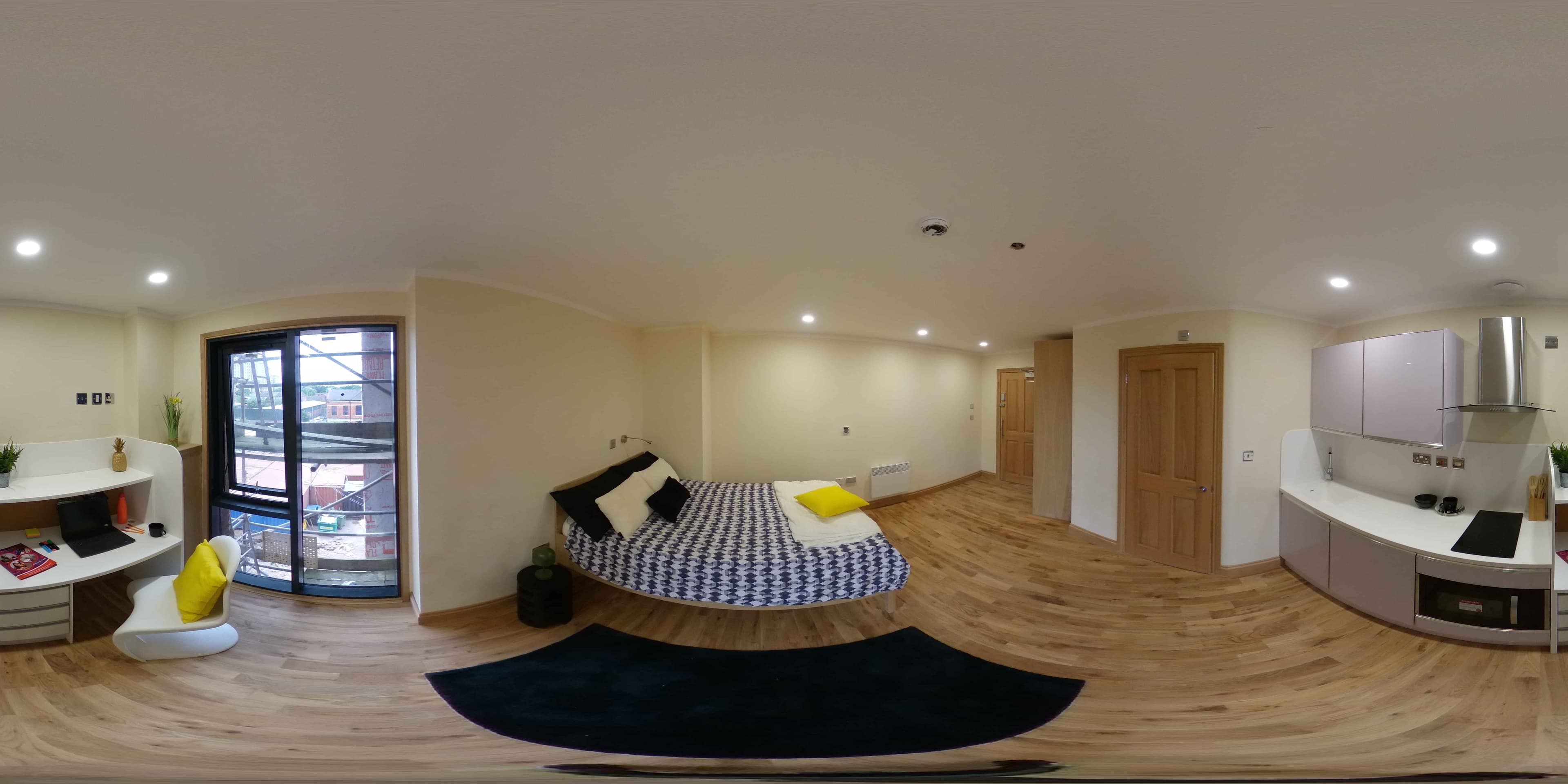 Executive Studio - Image 13