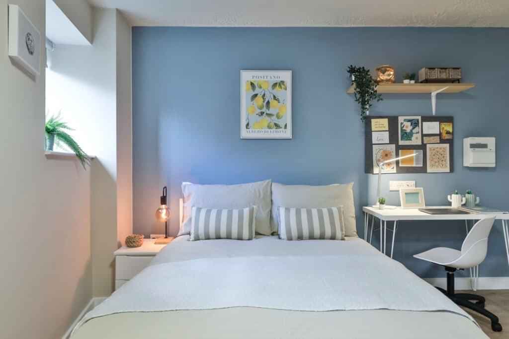 Silver Studio - Image 1